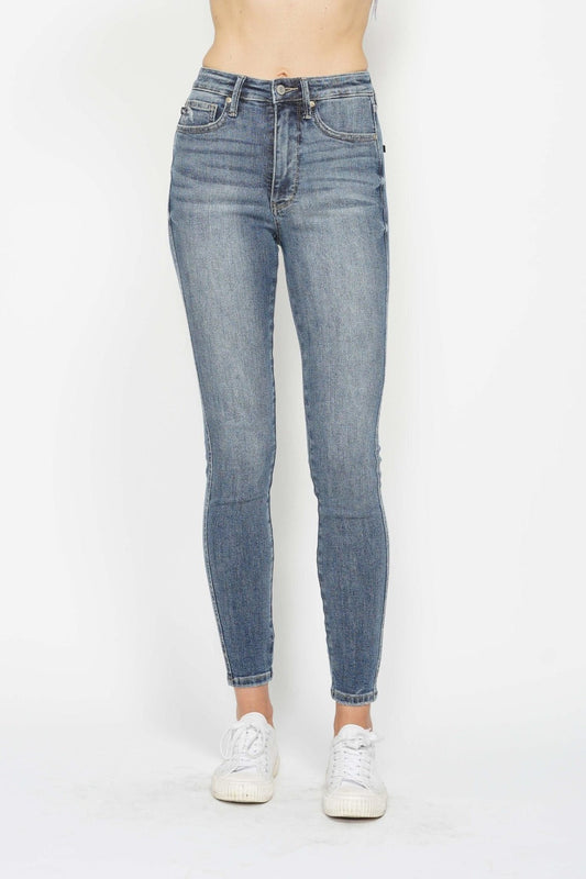 Judy Blue full size tummy control contrast wash skinny jeans, high rise, stretchy denim, pocketed.