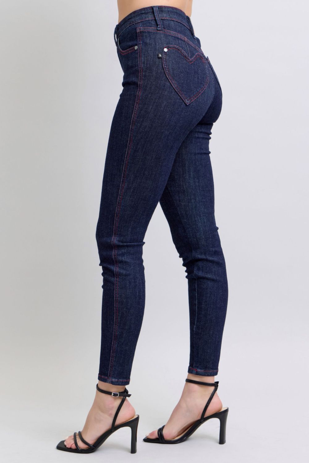 Judy Blue skinny jeans with heart-shaped back pockets, high-rise fit.