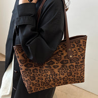 Leopard polyester tote bag, large size, imported.